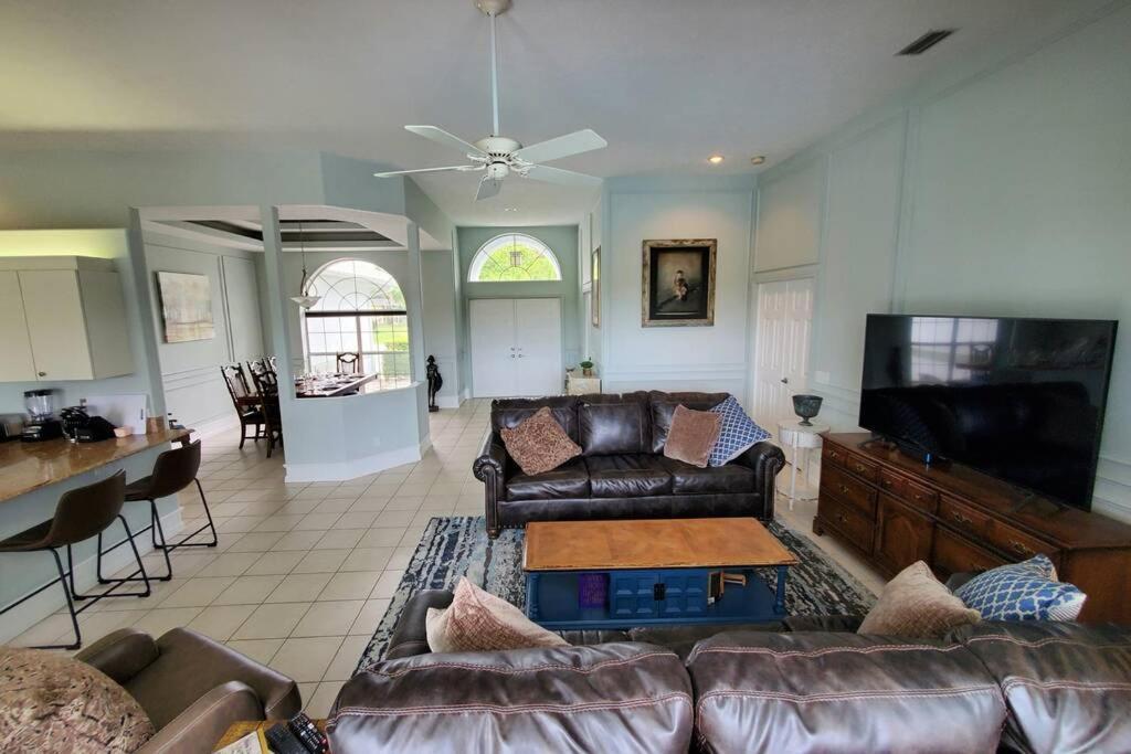 Our Beautiful Florida Vacation Home With Heated Pool Port St. Lucie المظهر الخارجي الصورة