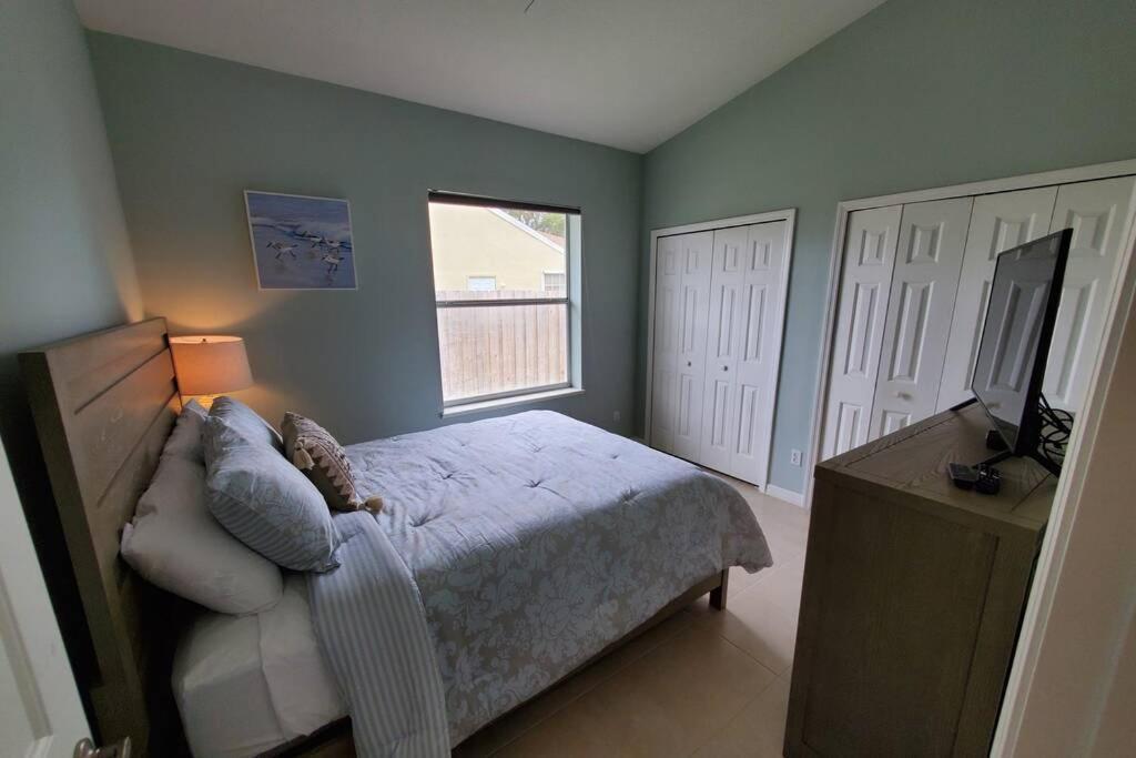 Our Beautiful Florida Vacation Home With Heated Pool Port St. Lucie المظهر الخارجي الصورة